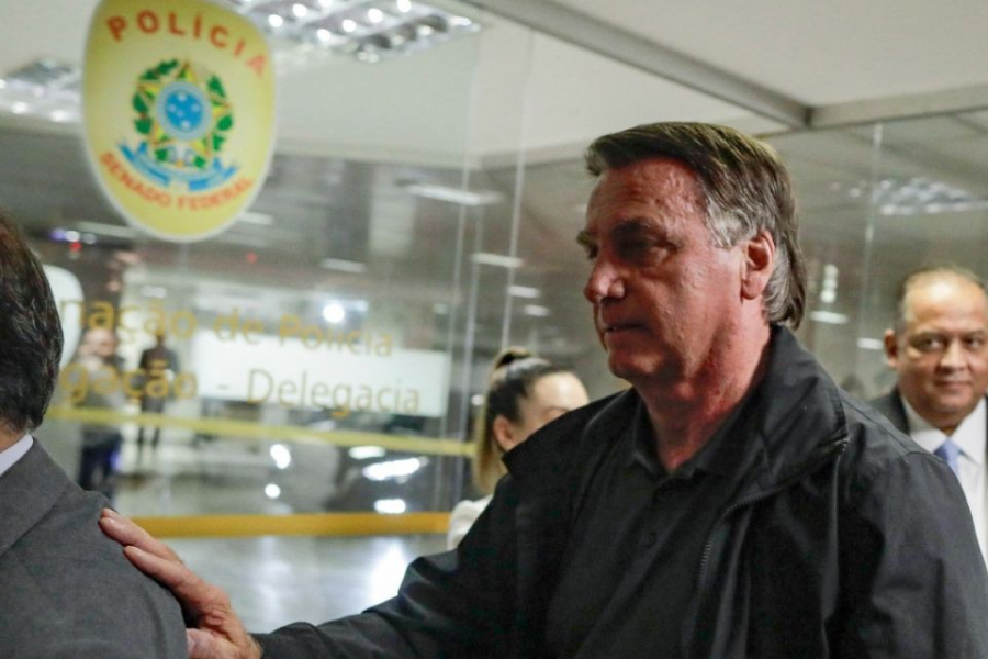 Bolsonaro insiste em julgamento pelo plenário do STF